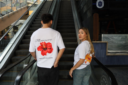 POLERA OVERSIZE "FLOWERS" BLANCA MUJER